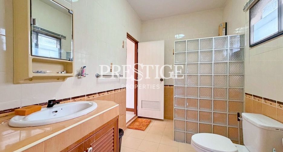 For sale 3 bedrooms house in Bang Lamung, Chonburi