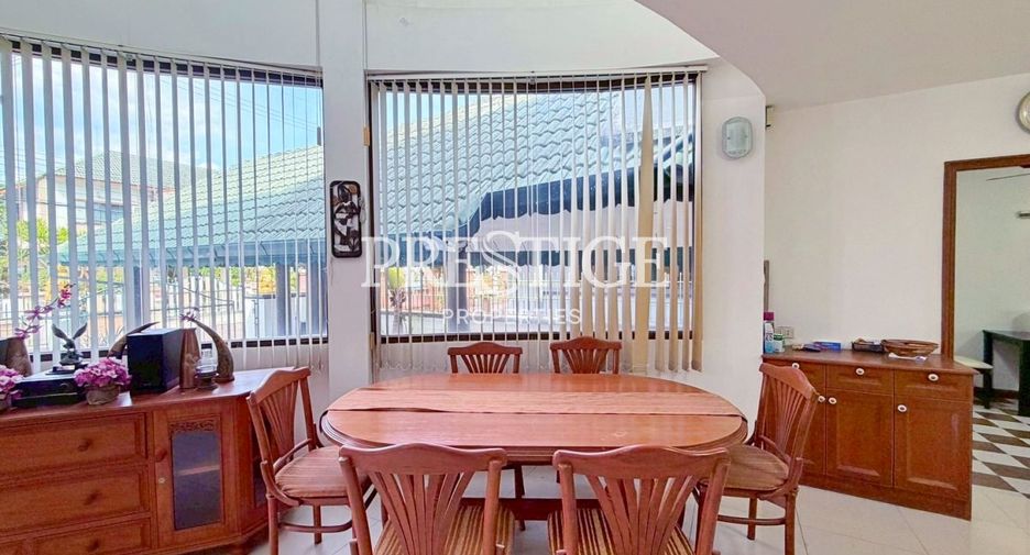 For sale 3 bedrooms house in Bang Lamung, Chonburi