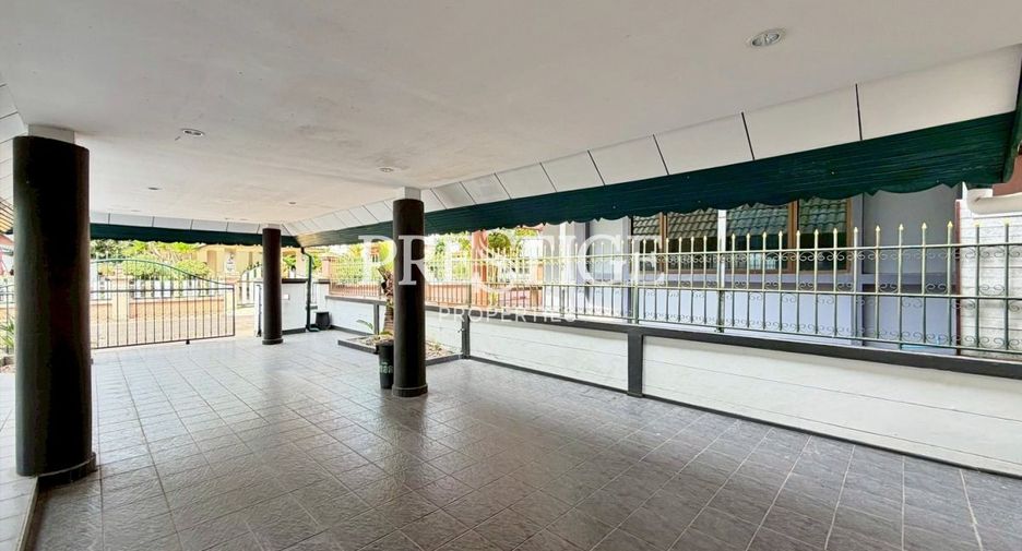 For sale 3 bedrooms house in Bang Lamung, Chonburi