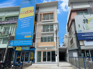 出售 办公室 在 Lat Krabang, 曼谷