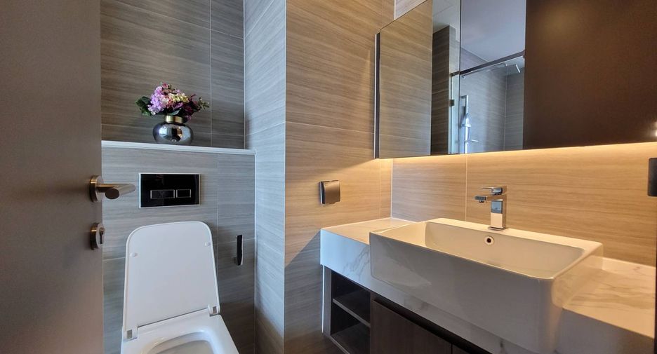 For rent 1 bed condo in Watthana, Bangkok