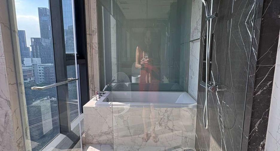 Condo en alquiler de 2 habitaciones en Khlong Toei, Bangkok