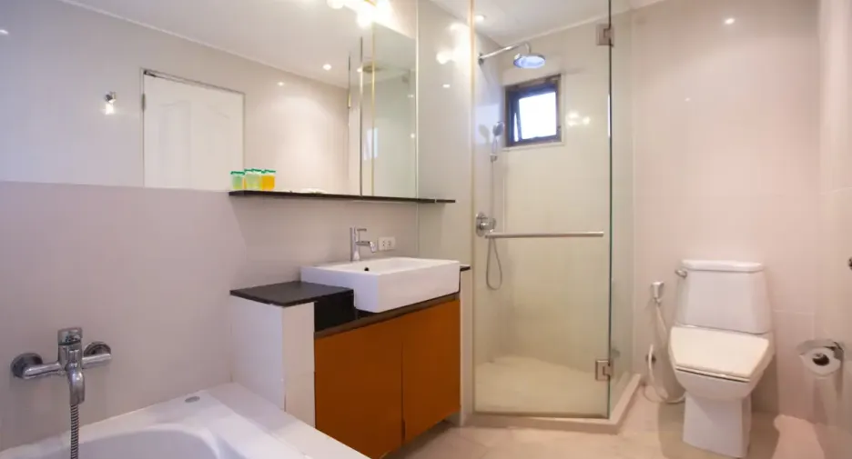 ให้เช่า 3 ห้องนอน คอนโด ใน วัฒนา, กรุงเทพฯ