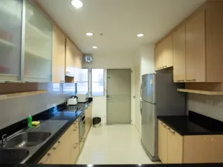 For rent 3 bedrooms condo in Watthana, Bangkok