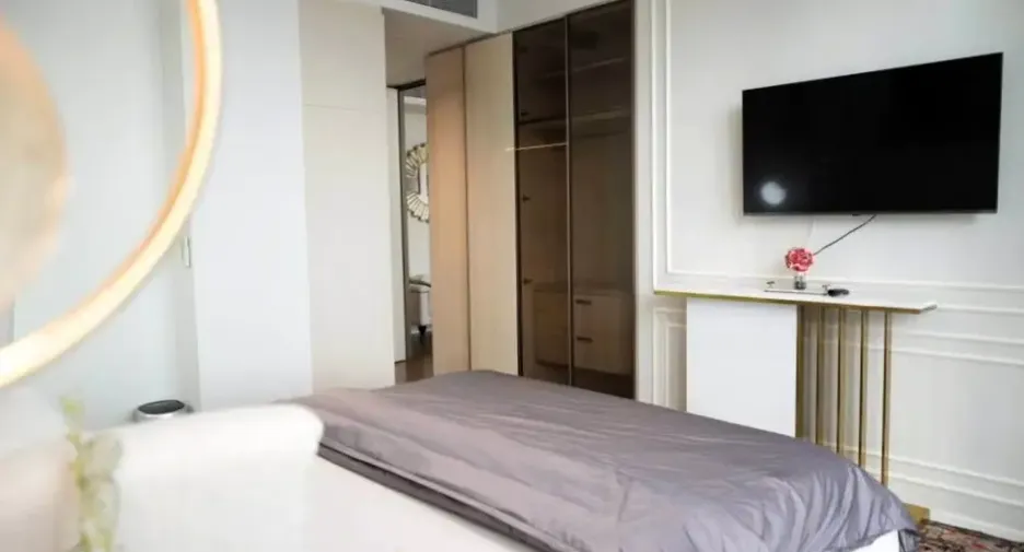 For rent 2 bedrooms condo in Khlong Toei, Bangkok