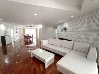 For rent 3 ベッドルーム condo in Khlong Toei, Bangkok