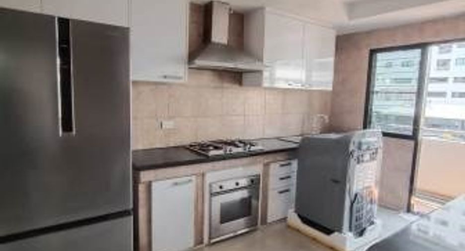 For rent 3 bedrooms condo in Khlong Toei, Bangkok