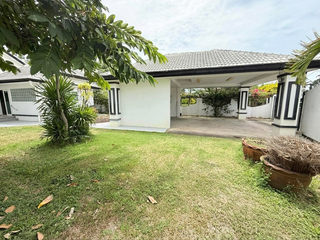 For sale 5 bedrooms house in Bang Lamung, Chonburi