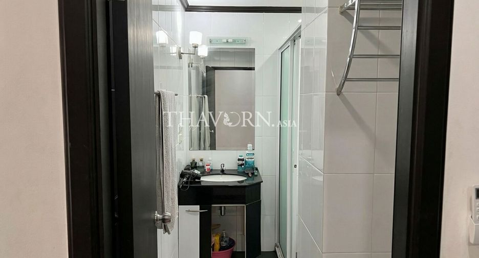 For sale studio condo in Bang Lamung, Chonburi