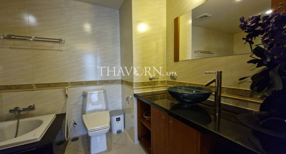 For sale 3 bedrooms condo in Bang Lamung, Chonburi