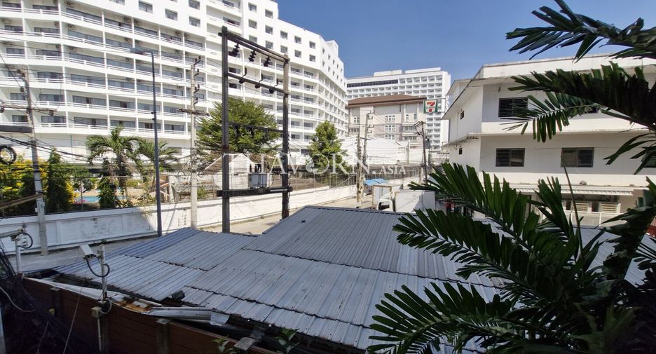 For sale 3 bedrooms condo in Bang Lamung, Chonburi