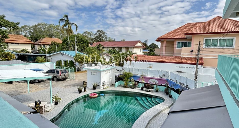 For sale 8 ベッドルーム house in Sattahip, Chonburi