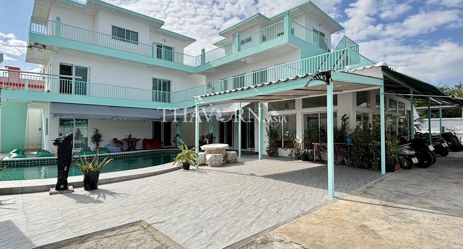For sale 8 ベッドルーム house in Sattahip, Chonburi