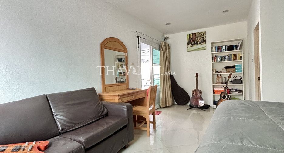 For sale 8 ベッドルーム house in Sattahip, Chonburi
