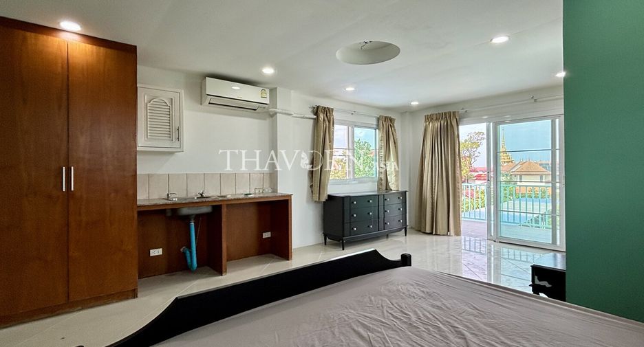 For sale 8 ベッドルーム house in Sattahip, Chonburi