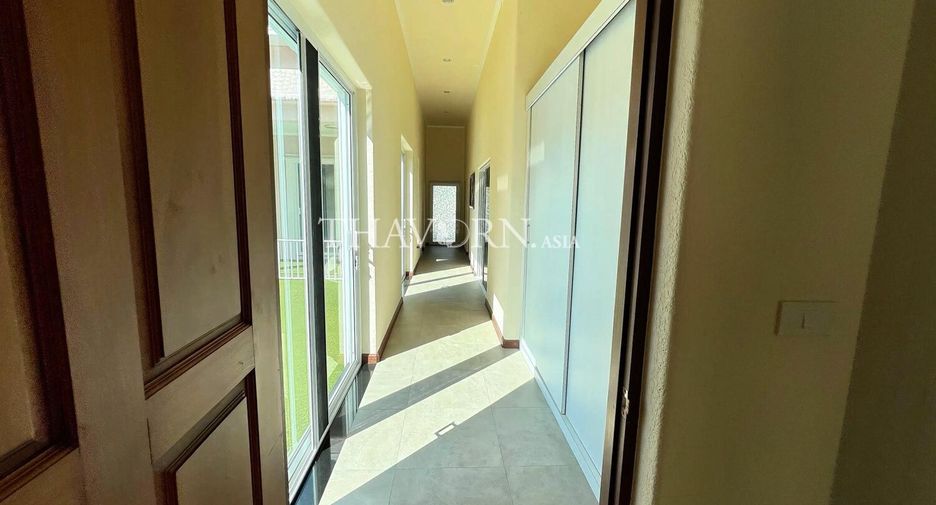 For sale 5 bedrooms house in Bang Lamung, Chonburi