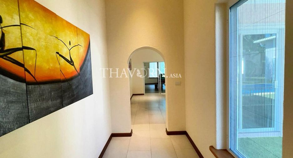 For sale 5 bedrooms house in Bang Lamung, Chonburi