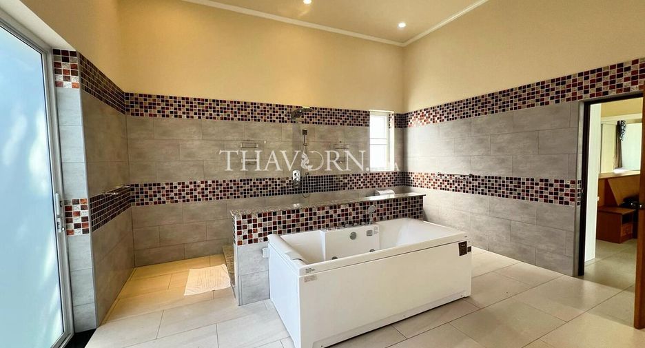 For sale 5 bedrooms house in Bang Lamung, Chonburi
