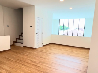 For rent office in Lat Phrao, Bangkok