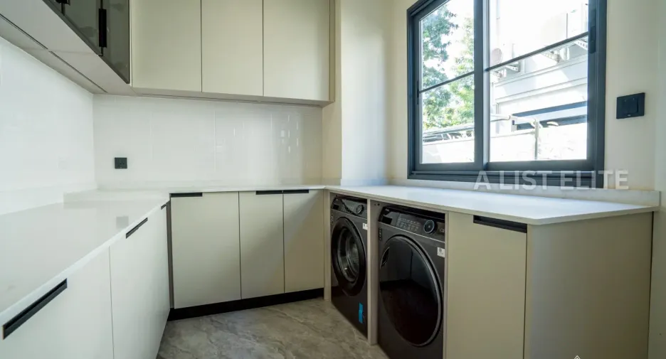 For rent 4 bedrooms house in Bang Lamung, Chonburi