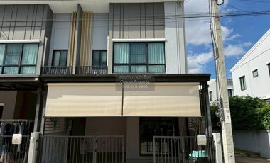 À vendre 3 chambres maison de ville à Bang Kruai, Nonthaburi