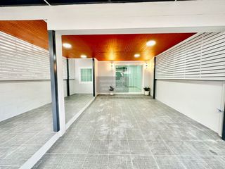 For sale 3 bedrooms townhouse in Mueang Nonthaburi, Nonthaburi