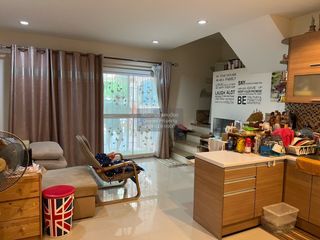 ขาย 3 ห้องนอน ทาวน์เฮ้าส์ ใน สวนหลวง, กรุงเทพฯ