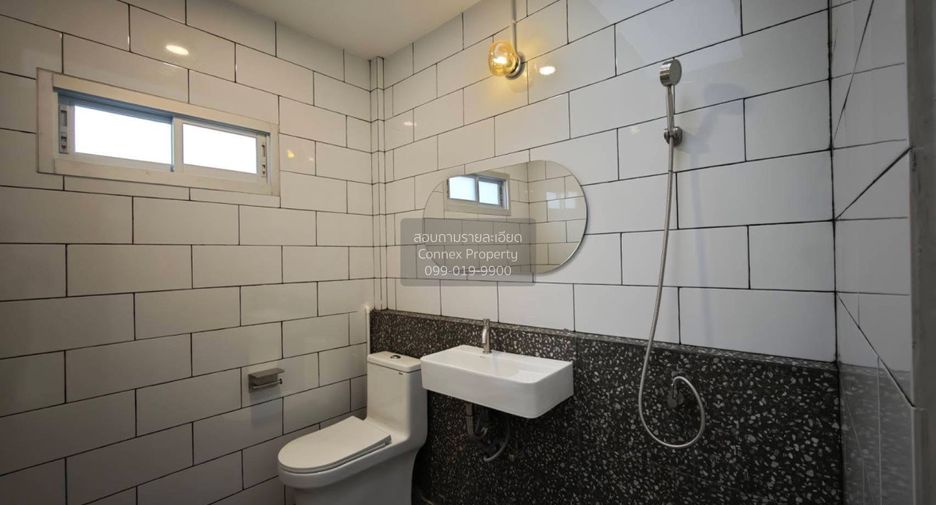 Haus zum Kauf mit 3 Zimmer in Lat Phrao, Bangkok