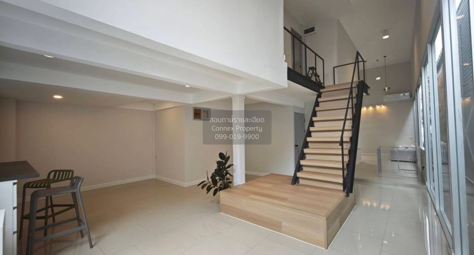 Haus zum Kauf mit 3 Zimmer in Lat Phrao, Bangkok