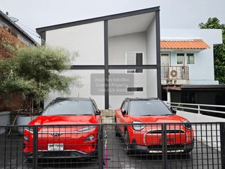 Haus zum Kauf mit 3 Zimmer in Lat Phrao, Bangkok