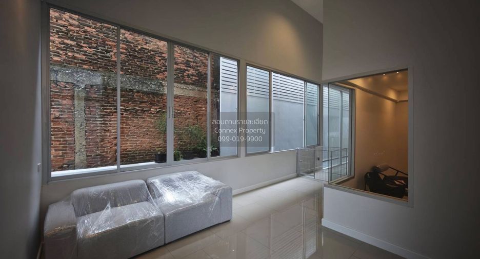 Haus zum Kauf mit 3 Zimmer in Lat Phrao, Bangkok