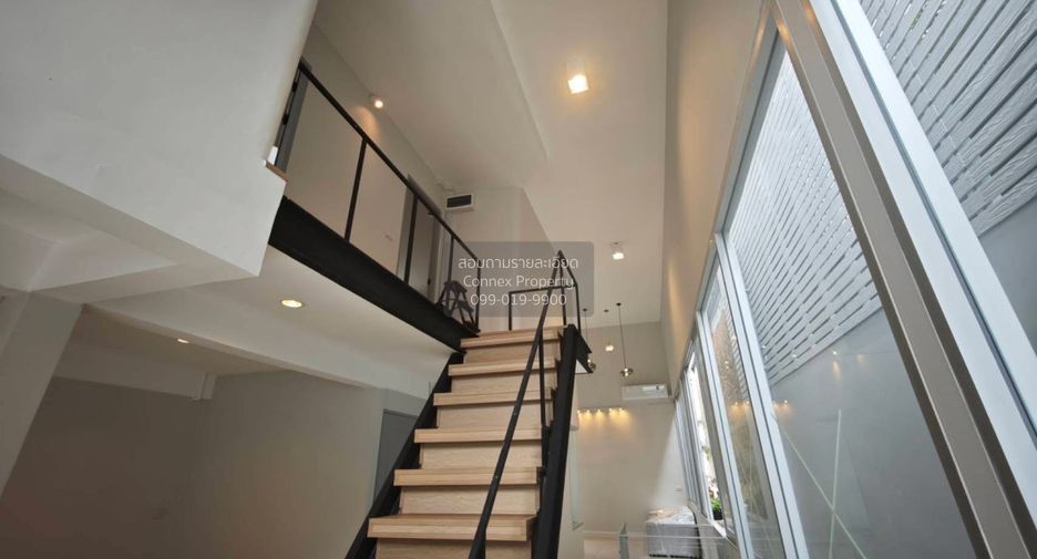 Haus zum Kauf mit 3 Zimmer in Lat Phrao, Bangkok