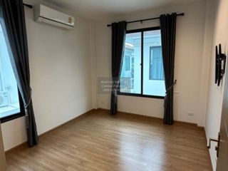 For sale 4 bedrooms house in Nong Khaem, Bangkok