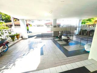 Haus zum Kauf mit 4 Zimmer in Lat Phrao, Bangkok