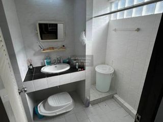 Haus zum Kauf mit 4 Zimmer in Lat Phrao, Bangkok
