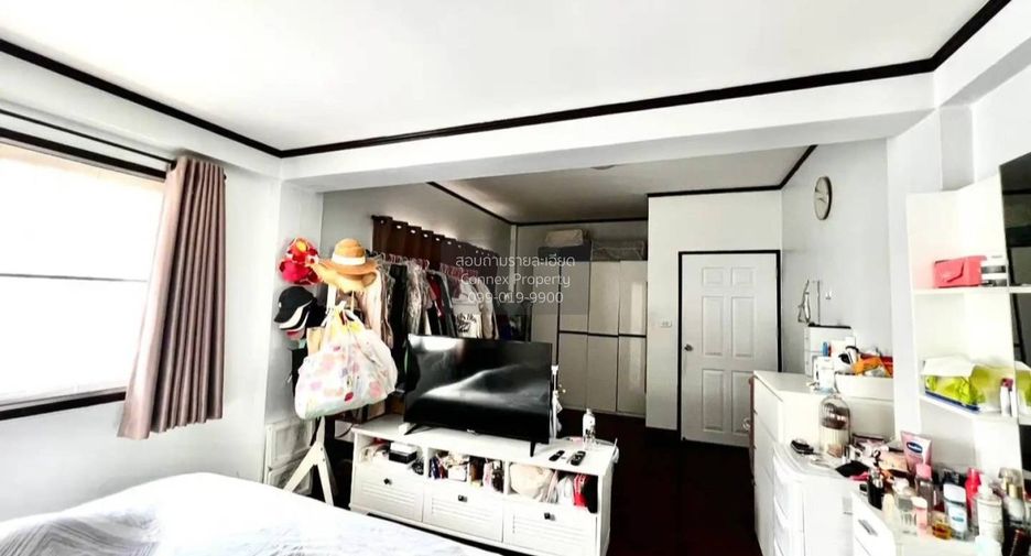 Casa en venta de 4 habitaciones en Lat Phrao, Bangkok