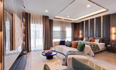 For sale 4 bedrooms house in Khlong Sam Wa, Bangkok