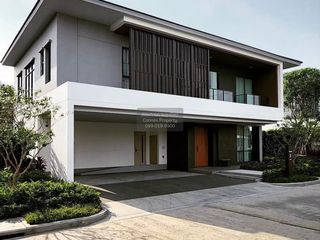 For sale 4 bedrooms house in Khlong Sam Wa, Bangkok