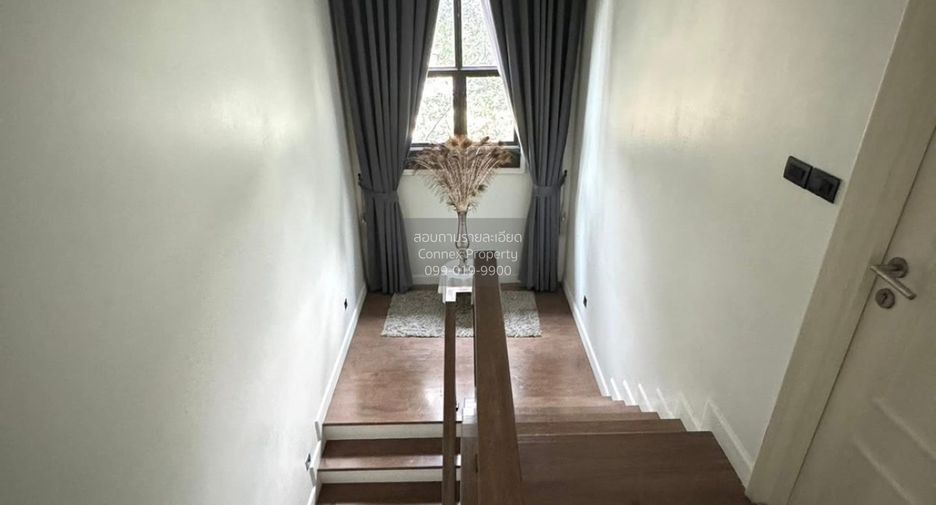 For sale 4 bedrooms house in Mueang Pathum Thani, Pathum Thani