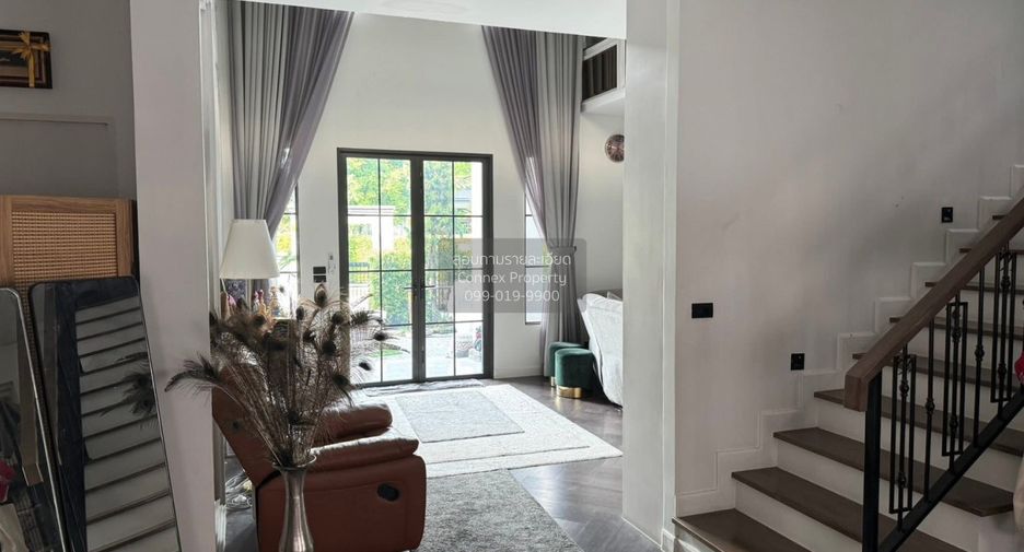For sale 4 bedrooms house in Mueang Pathum Thani, Pathum Thani