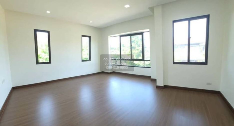 Haus zum Kauf mit 3 Zimmer in Bang Khen, Bangkok