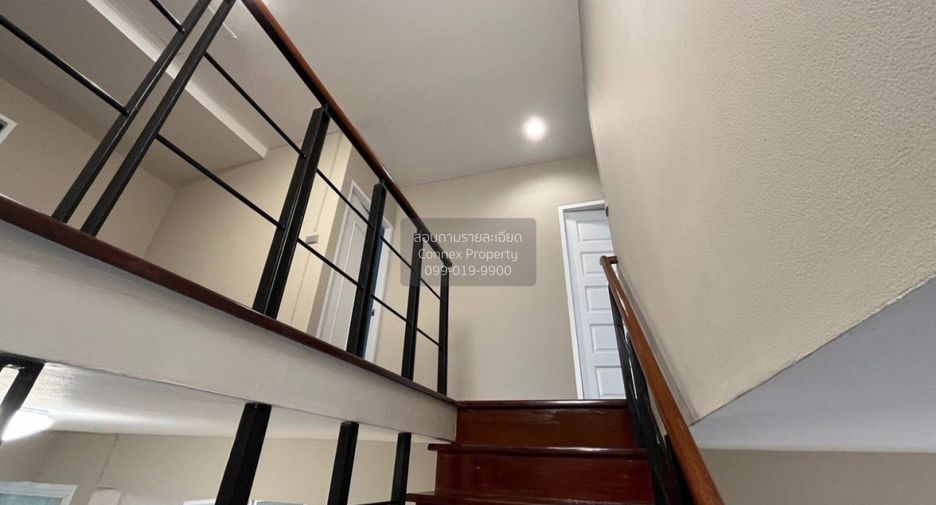 For sale 3 bedrooms townhouse in Suan Luang, Bangkok