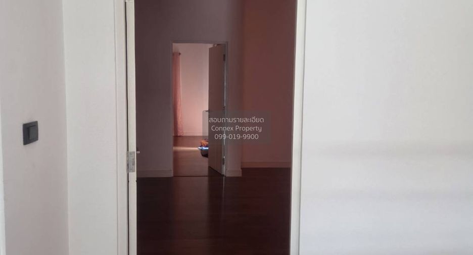 For sale 4 bedrooms house in Thawi Watthana, Bangkok