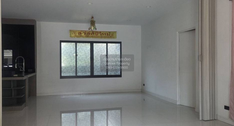 For sale 4 bedrooms house in Thawi Watthana, Bangkok