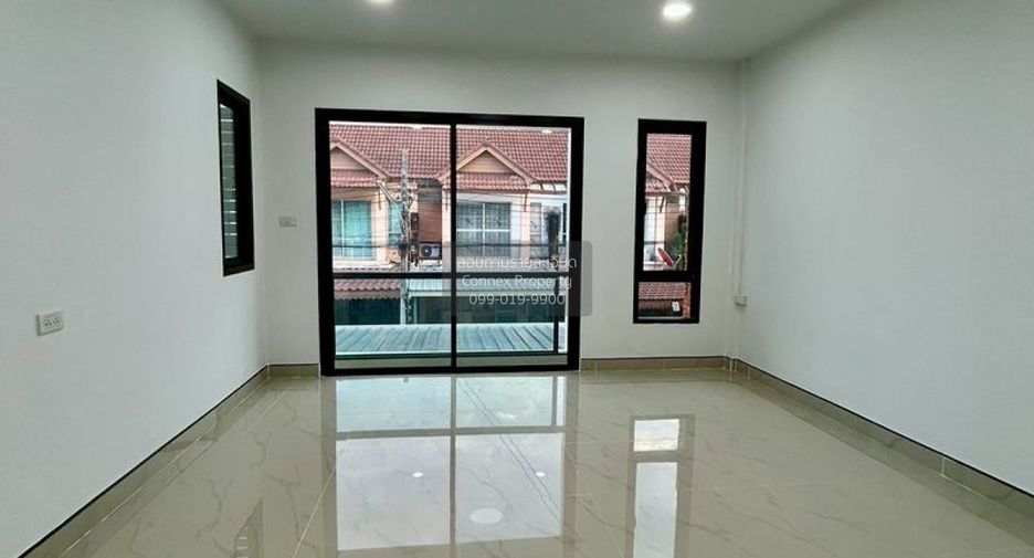For sale 3 bedrooms townhouse in Bang Bua Thong, Nonthaburi