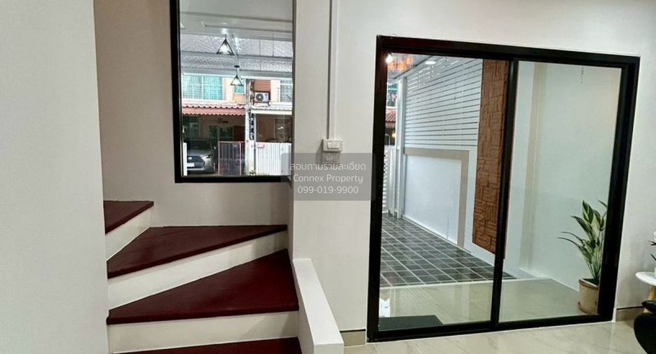 For sale 3 bedrooms townhouse in Bang Bua Thong, Nonthaburi