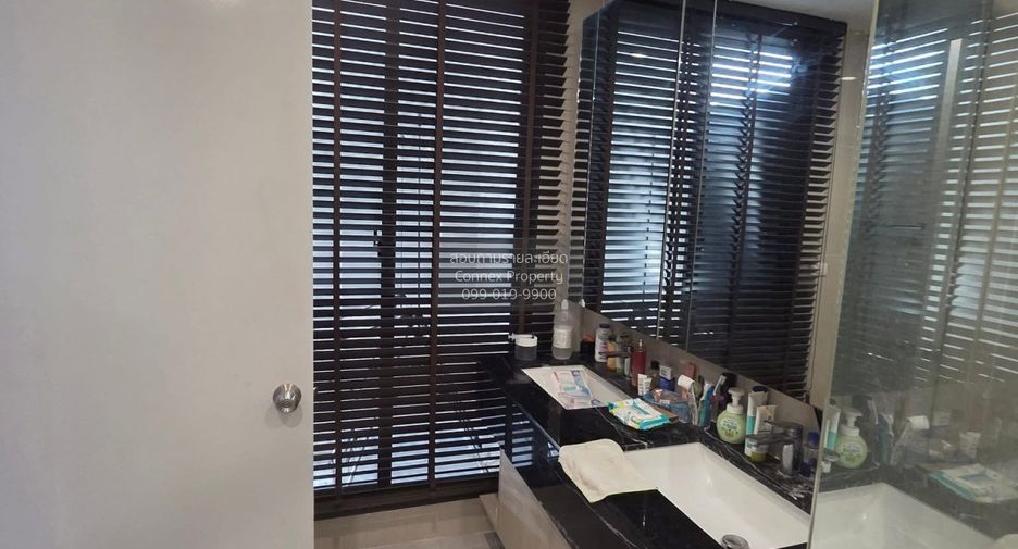 For sale 3 bedrooms townhouse in Suan Luang, Bangkok