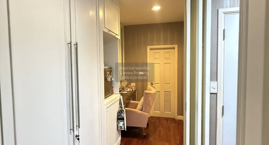 Reihenhaus zum Kauf mit 3 Zimmer in Phra Khanong, Bangkok