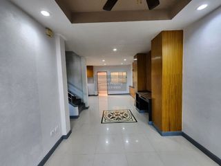 For sale 4 bedrooms townhouse in Bang Khun Thian, Bangkok