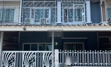 For sale 4 bedrooms townhouse in Bang Khun Thian, Bangkok